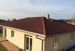Svislé a střešní konstrukce - valbová střecha